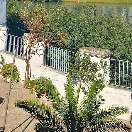 Charming House In Triana,best View From Patio Sevilha